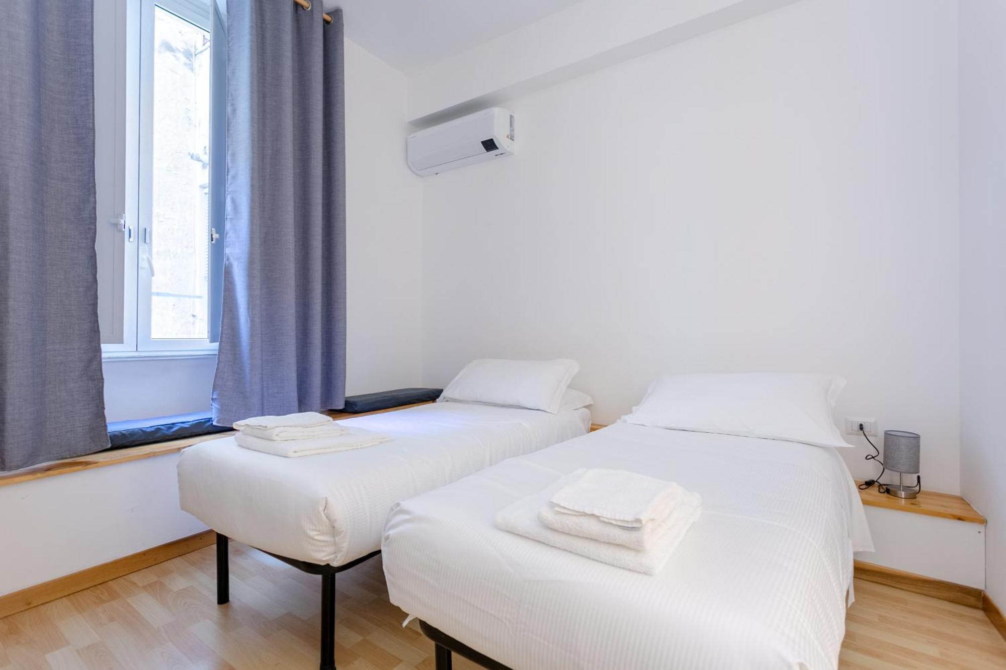 Apt Rome 5 Bdrms ภายนอก รูปภาพ