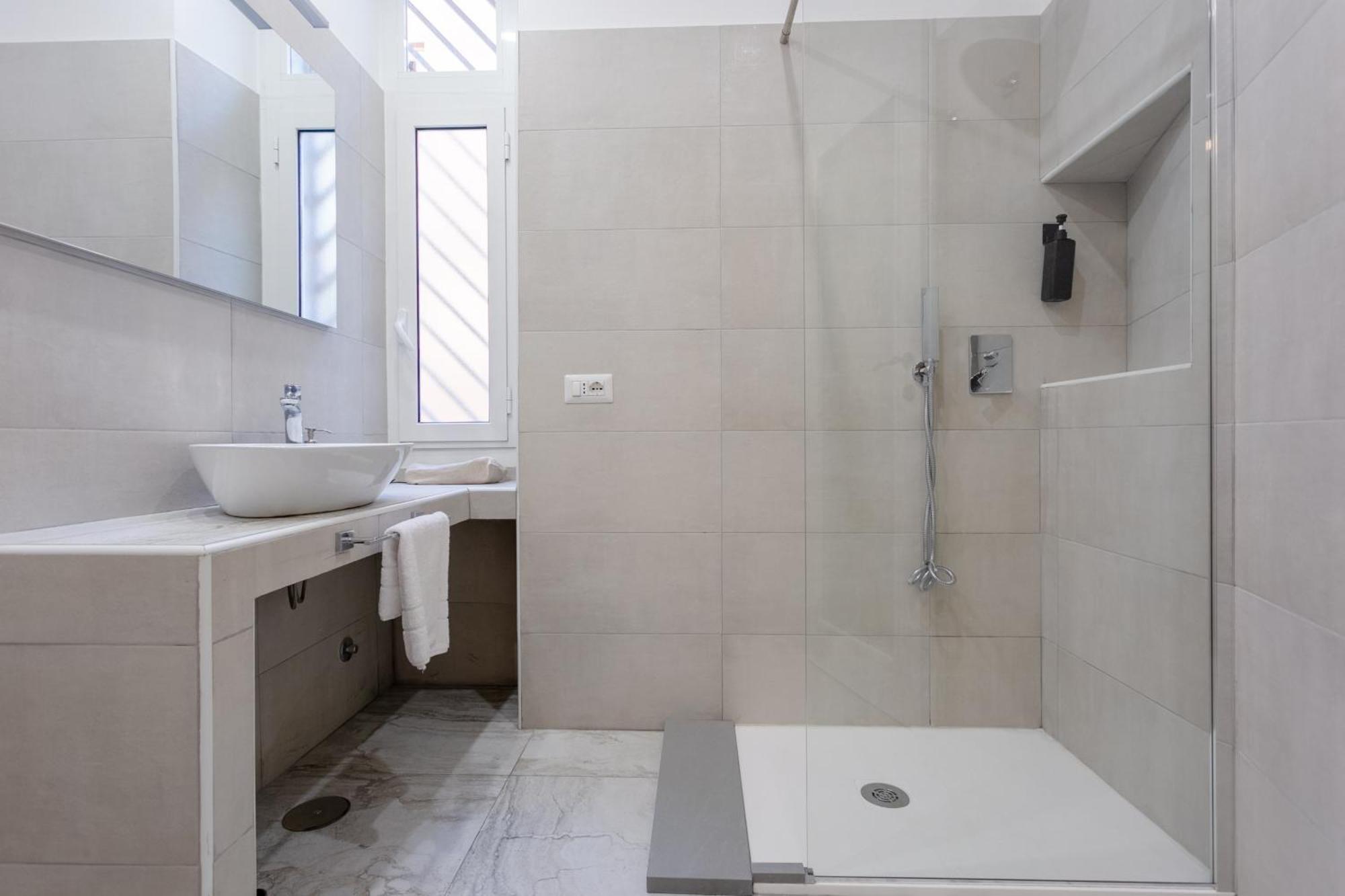Apt Rome 5 Bdrms ภายนอก รูปภาพ